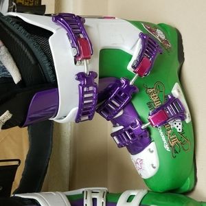 Nordica dead money unisex size 7.5 to 10 men's ski boots